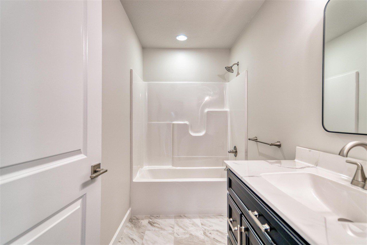 108 Skylar Drive. Auburn, KY 42206