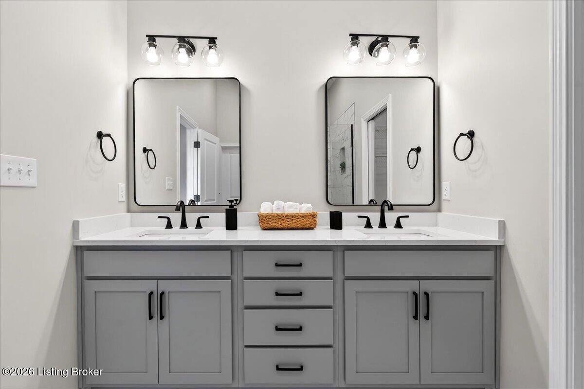 8208 Roseborough Rd. Louisville, KY 40228