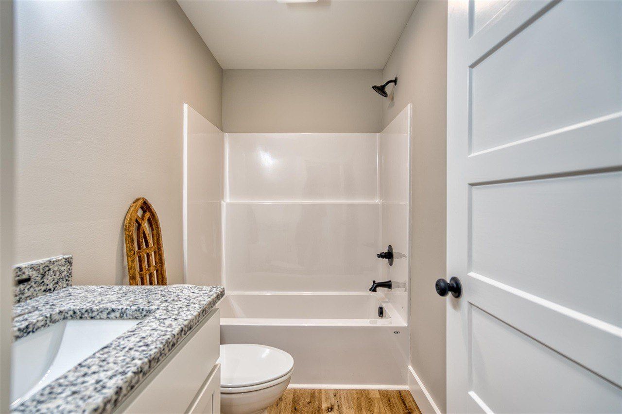 91 Phillips Road. Elkton, KY 42220