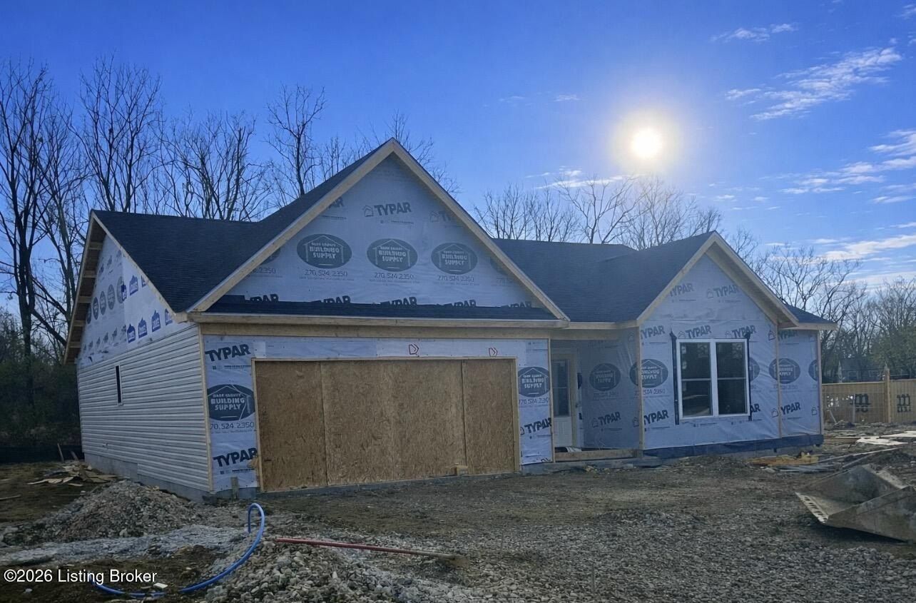 8207 Roseborough Rd. Louisville, KY 40228