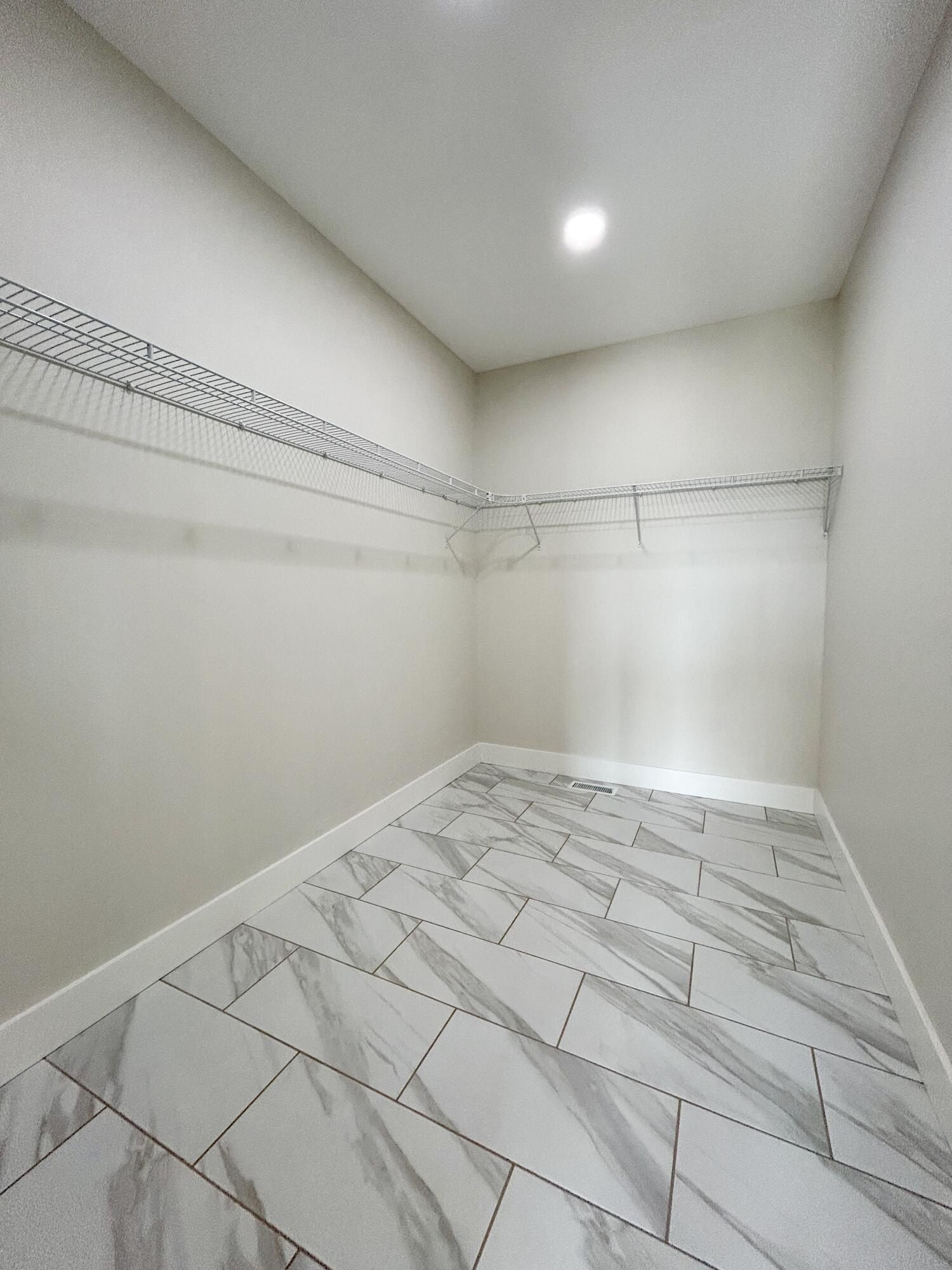 783 Splendor View Drive. Somerset, KY 42503