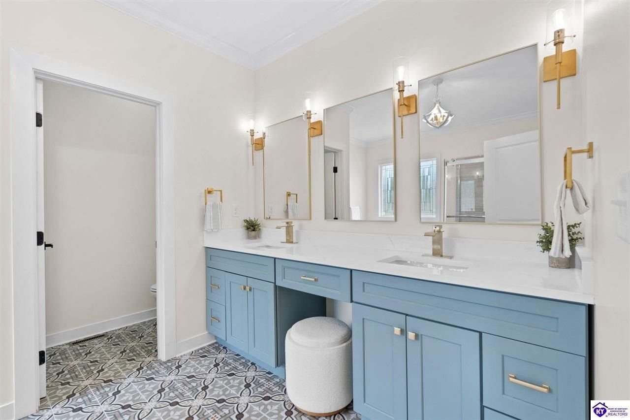 222 Ferndale Drive. Elizabethtown, KY 42701