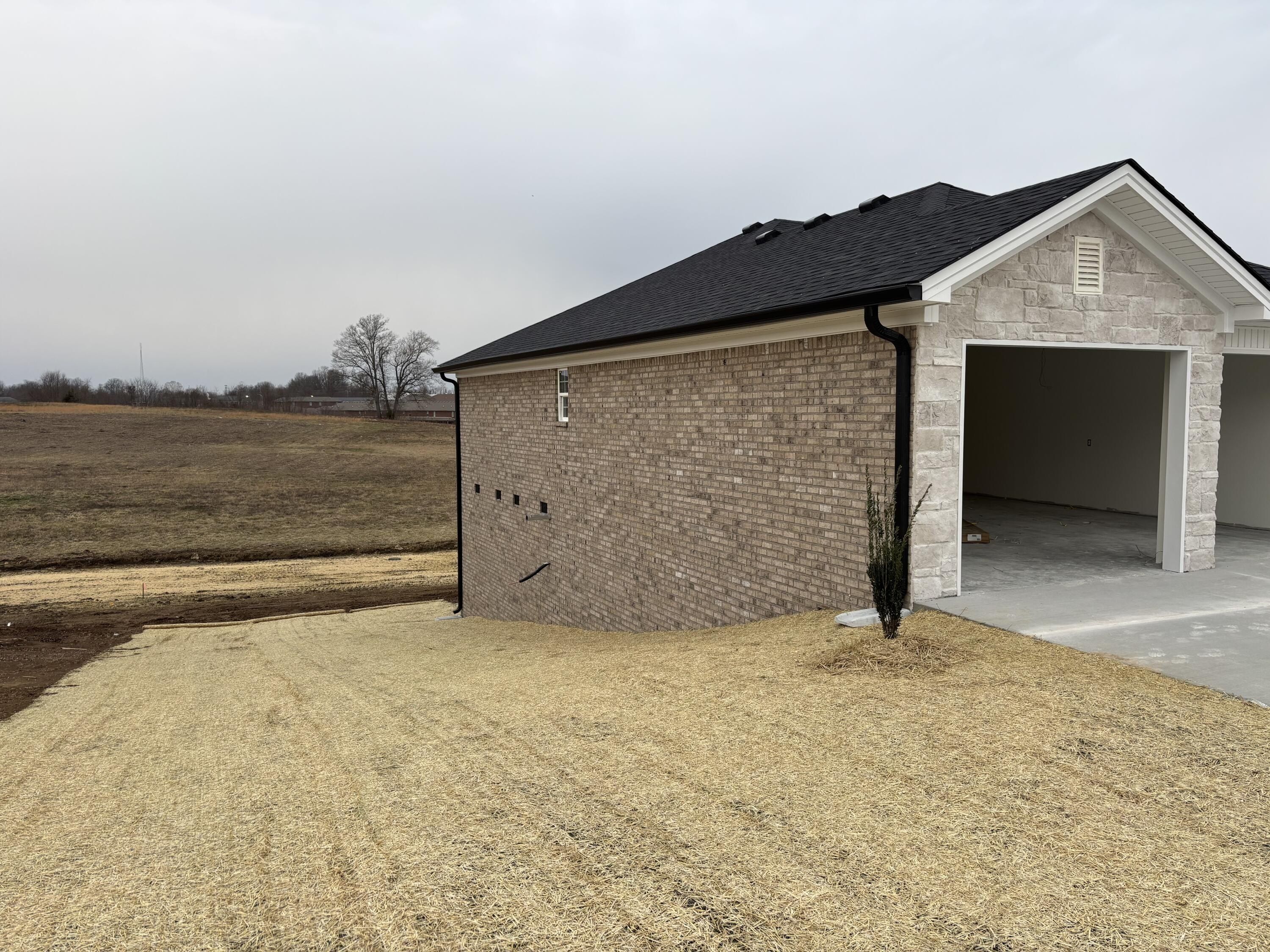 169 Central Park Avenue. Berea, KY 40403