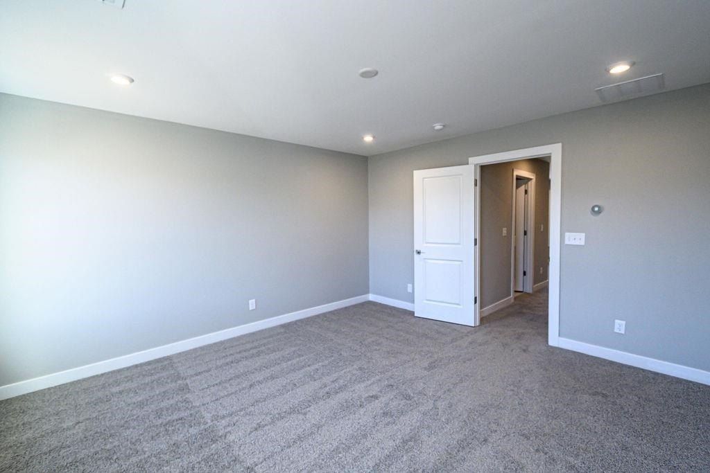 2325 Deer Valley Blvd. Utica, KY 42376