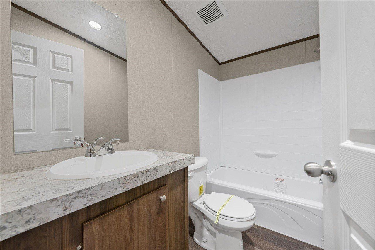 Beech Street. Smiths Grove, KY 42171