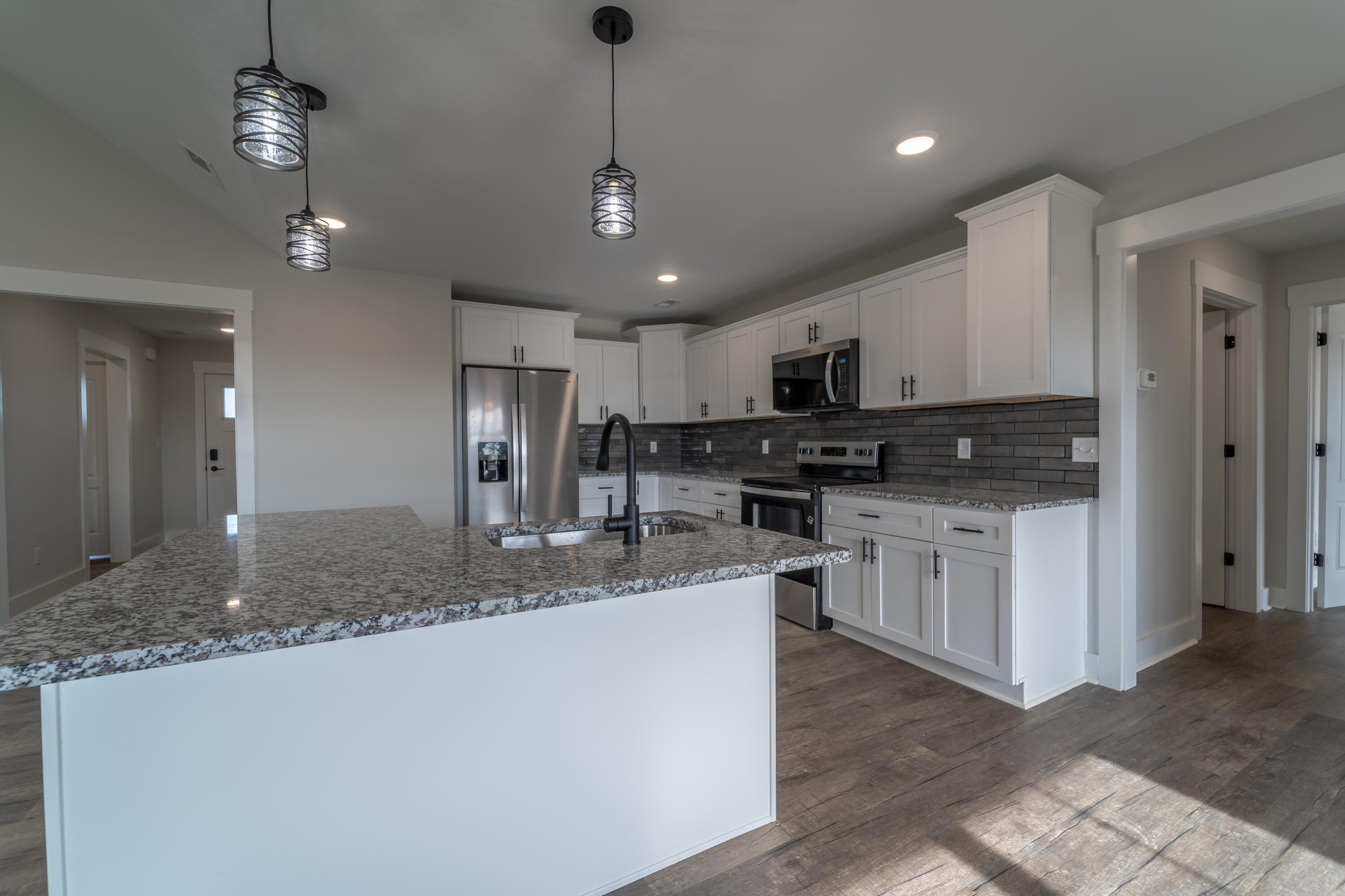 807 Mohawk Drive. Richmond, KY 40475