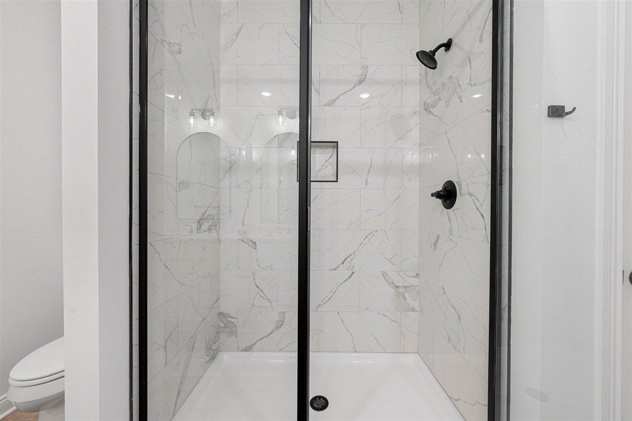 Stuart Farm Avenue. Bowling Green, KY 42104