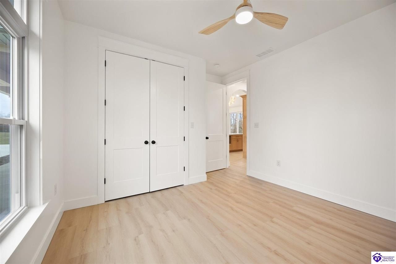 107 Mckinney Street. Greensburg, KY 42743