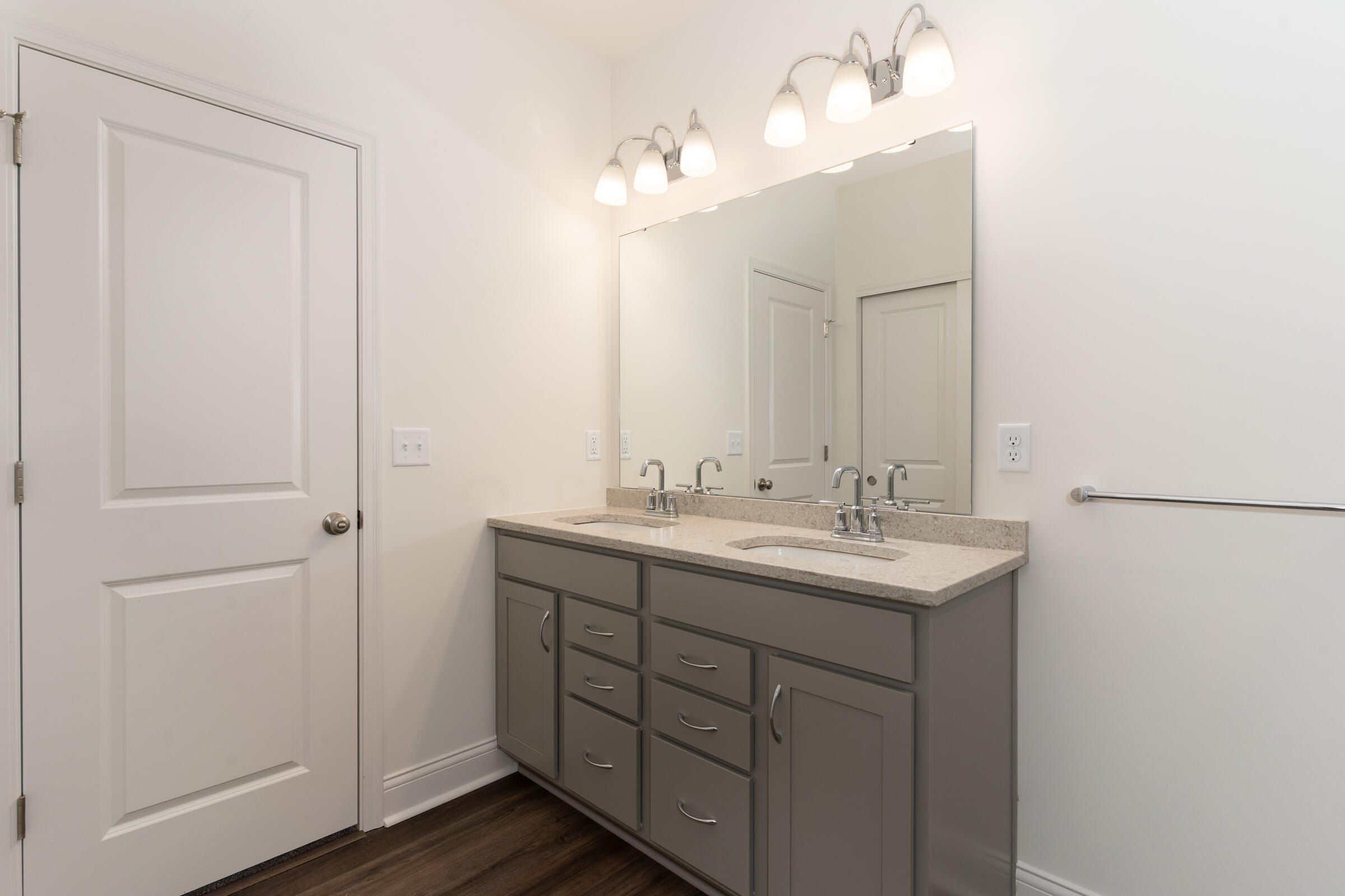 348 Cornwall Drive. Florence, KY 41042