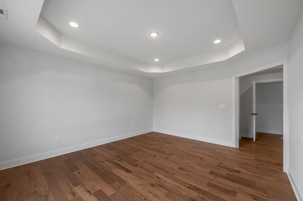 4181 Buttermilk Road. Lexington, KY 40509