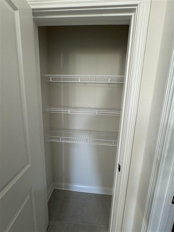 980 County House Lane. Bowling Green, KY 42104