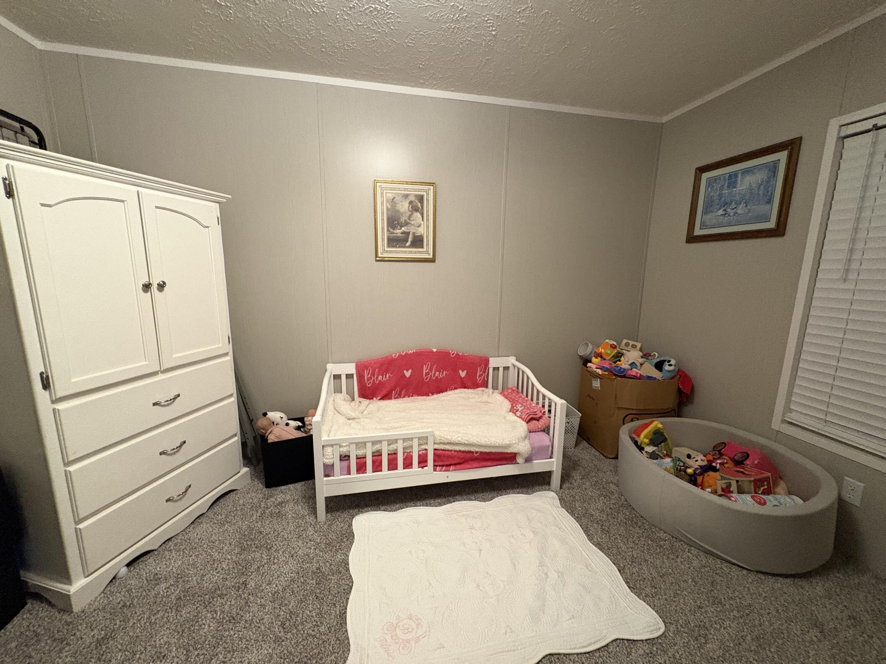 1090 W AdkinsAurthor Rd. Somerset, KY 42501