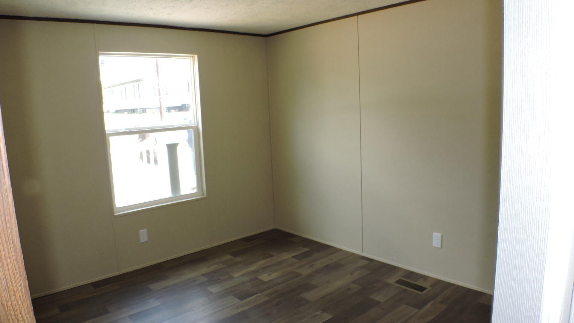 259 Forest Drive. Sharpsburg, KY 40374