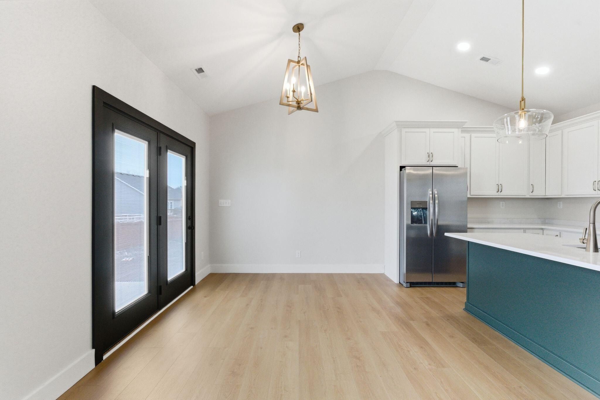 104 Bison Way. Stamping Ground, KY 40379