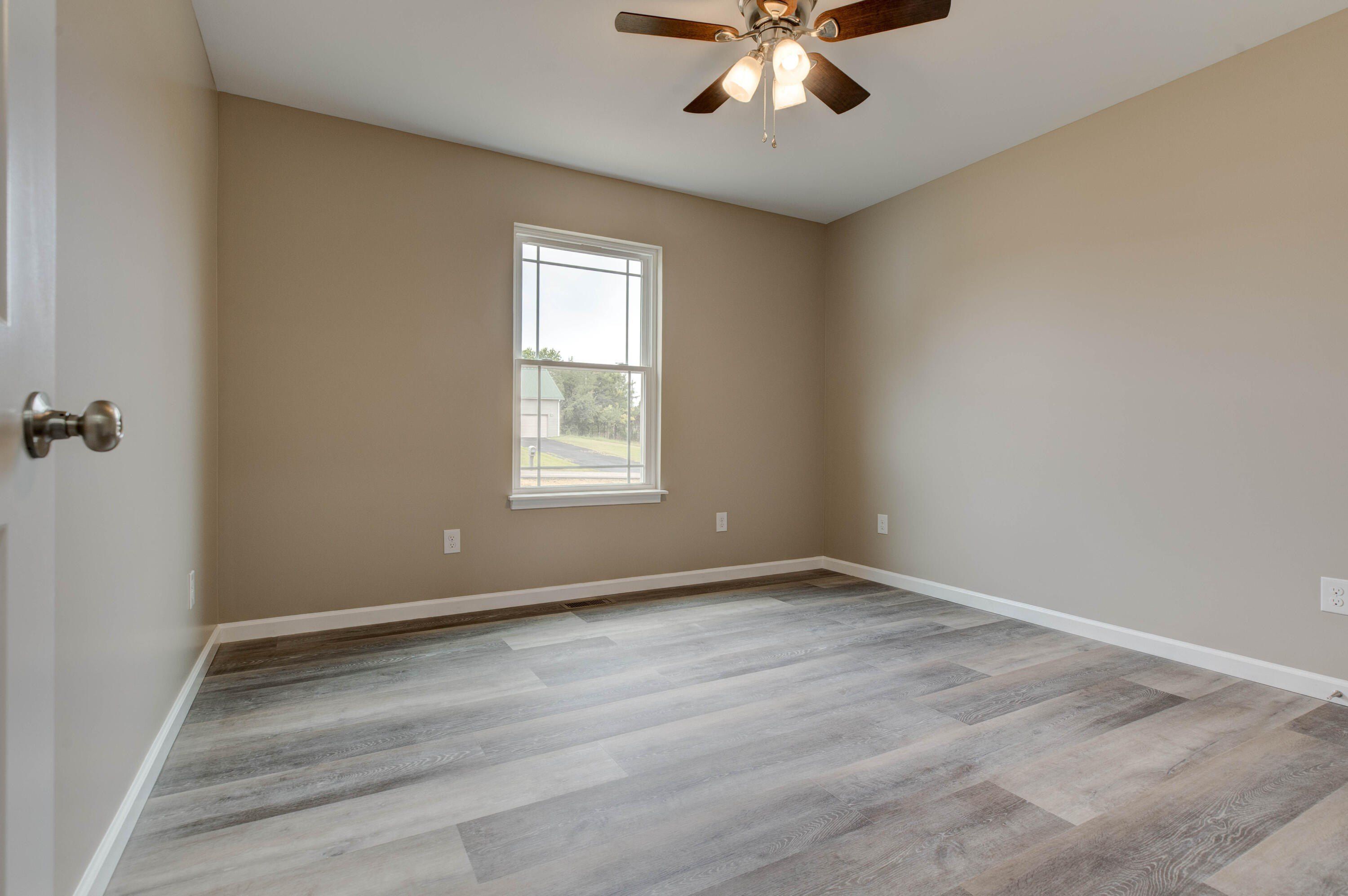 105 Mohican Trail. Jeffersonville, KY 40337