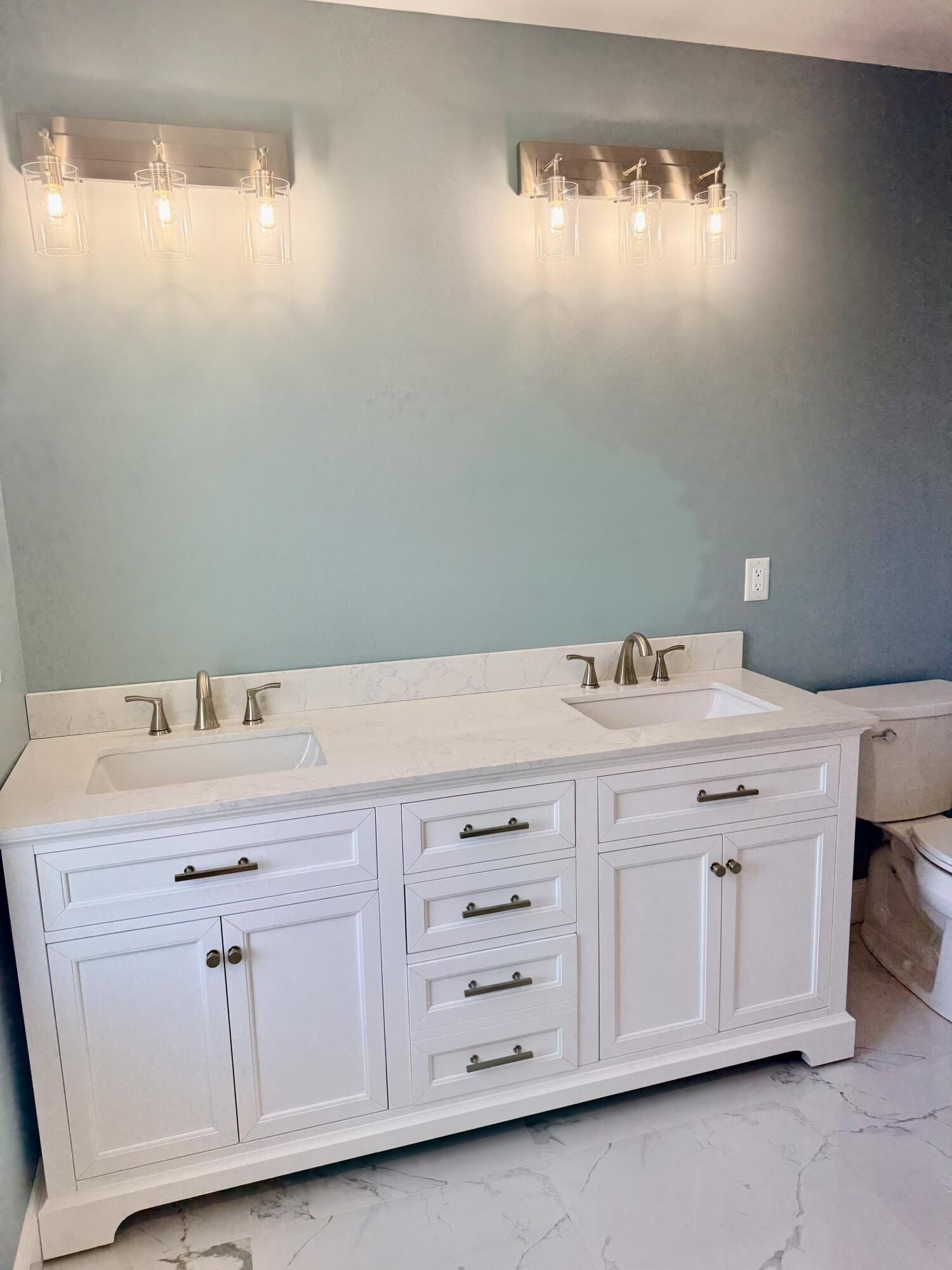 3020 Locust Blossom Cove. Lexington, KY 40511