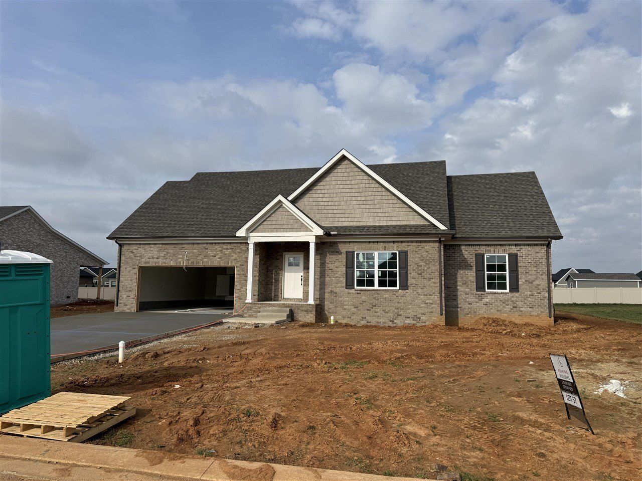 1118 Haverhill Drive. Franklin, KY 42134