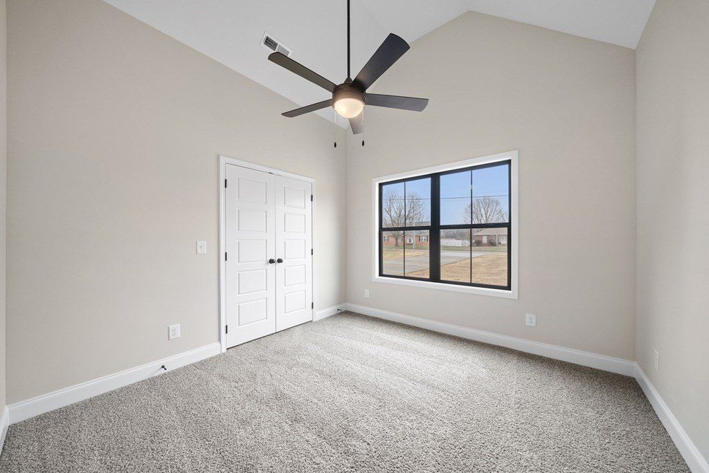 442 Old Major Lane. Hopkinsville, KY 42240