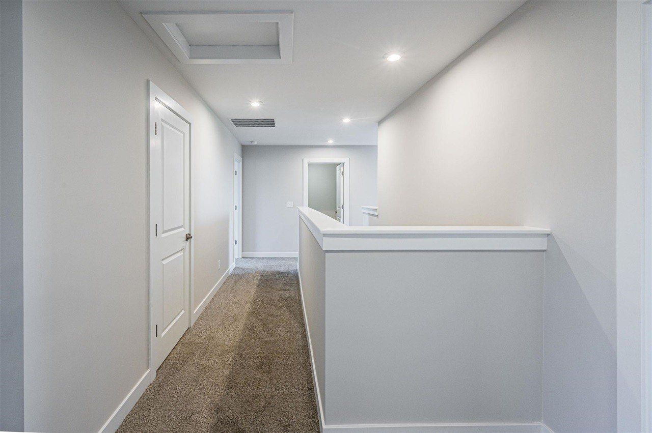 9324 Woodgate Circle. Alvaton, KY 42122