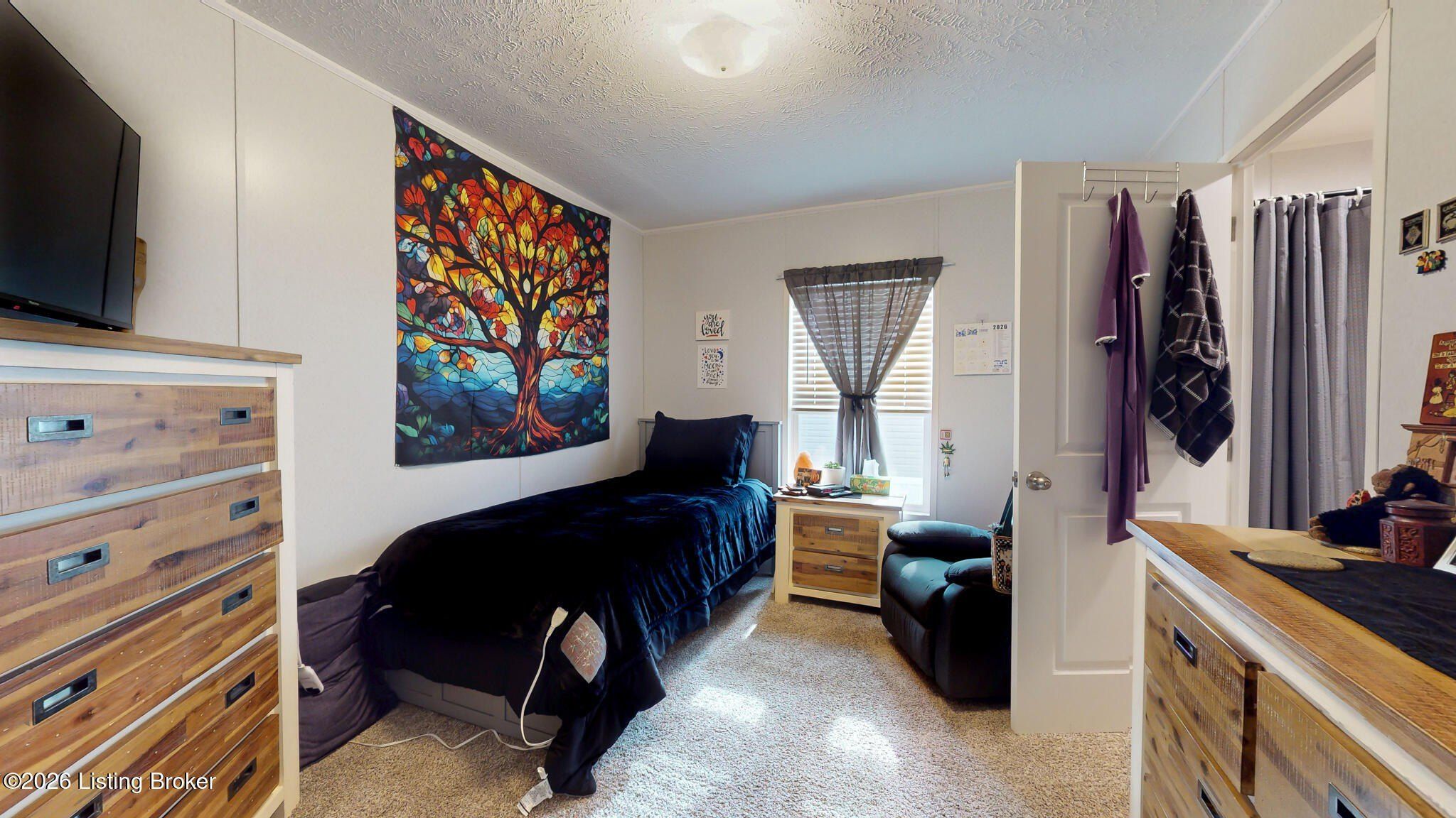 6019 Summer Creek Dr. Louisville, KY 40272