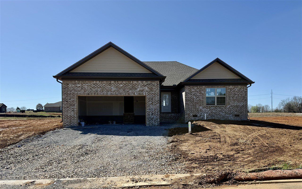 98 Magnolia Circle. Franklin, KY 42134