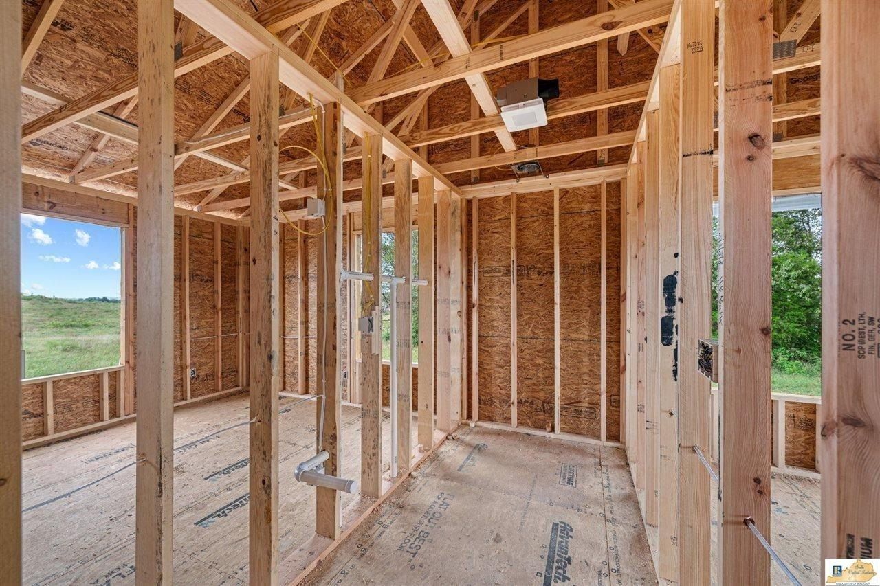 12 Crawford Road. Glasgow, KY 42141