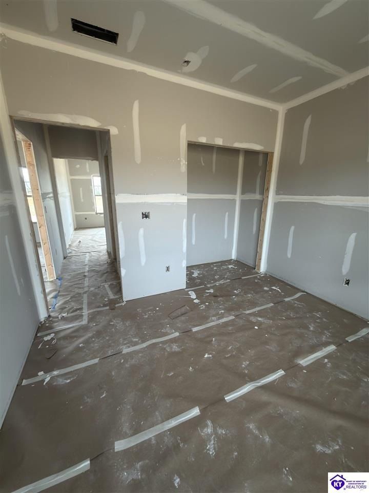 58 Sweet Grass Ct. Hodgenville, KY 42748