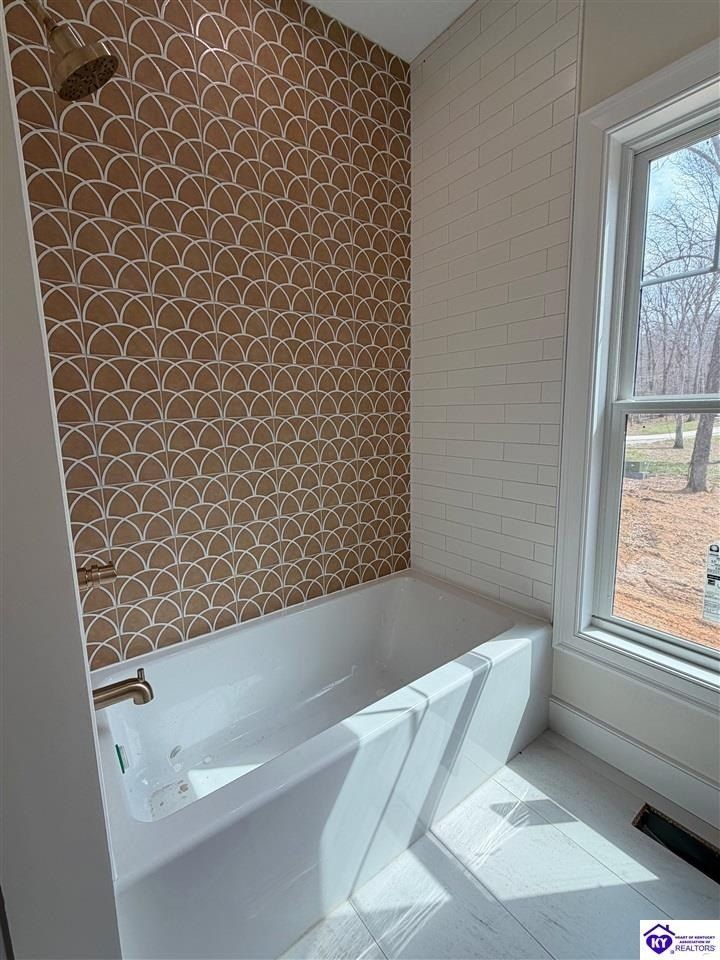 248 Whistling Oaks Boulevard. Glendale, KY 42740