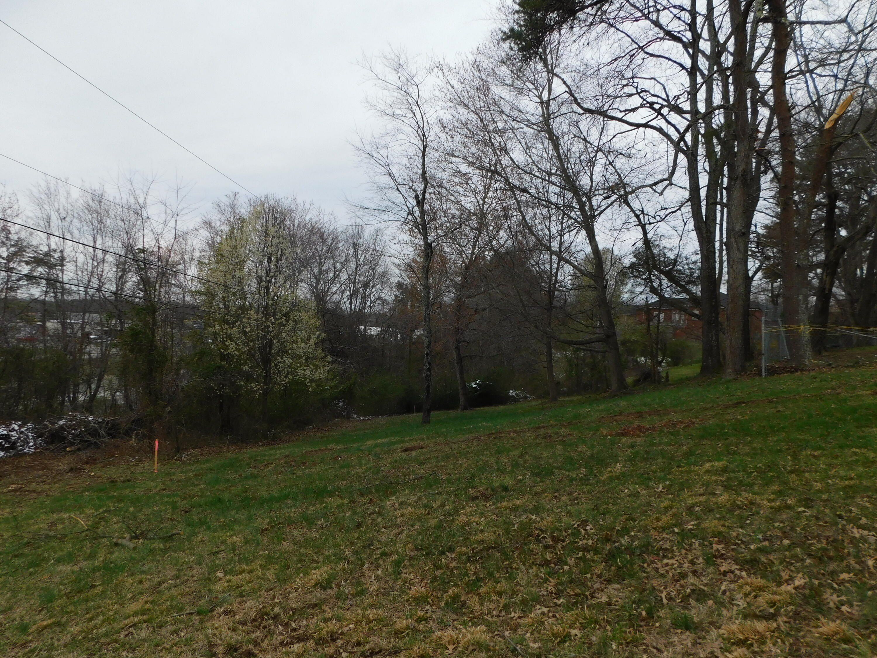 1634 Senator Lane. London, KY 40741