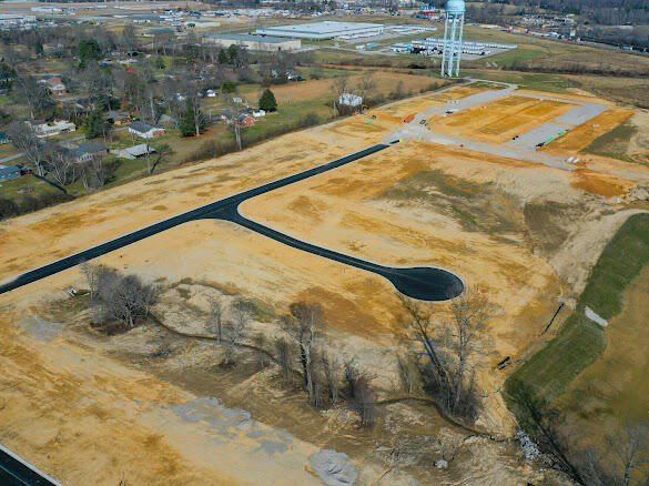 308 Cinchpost Circle. London, KY 40744