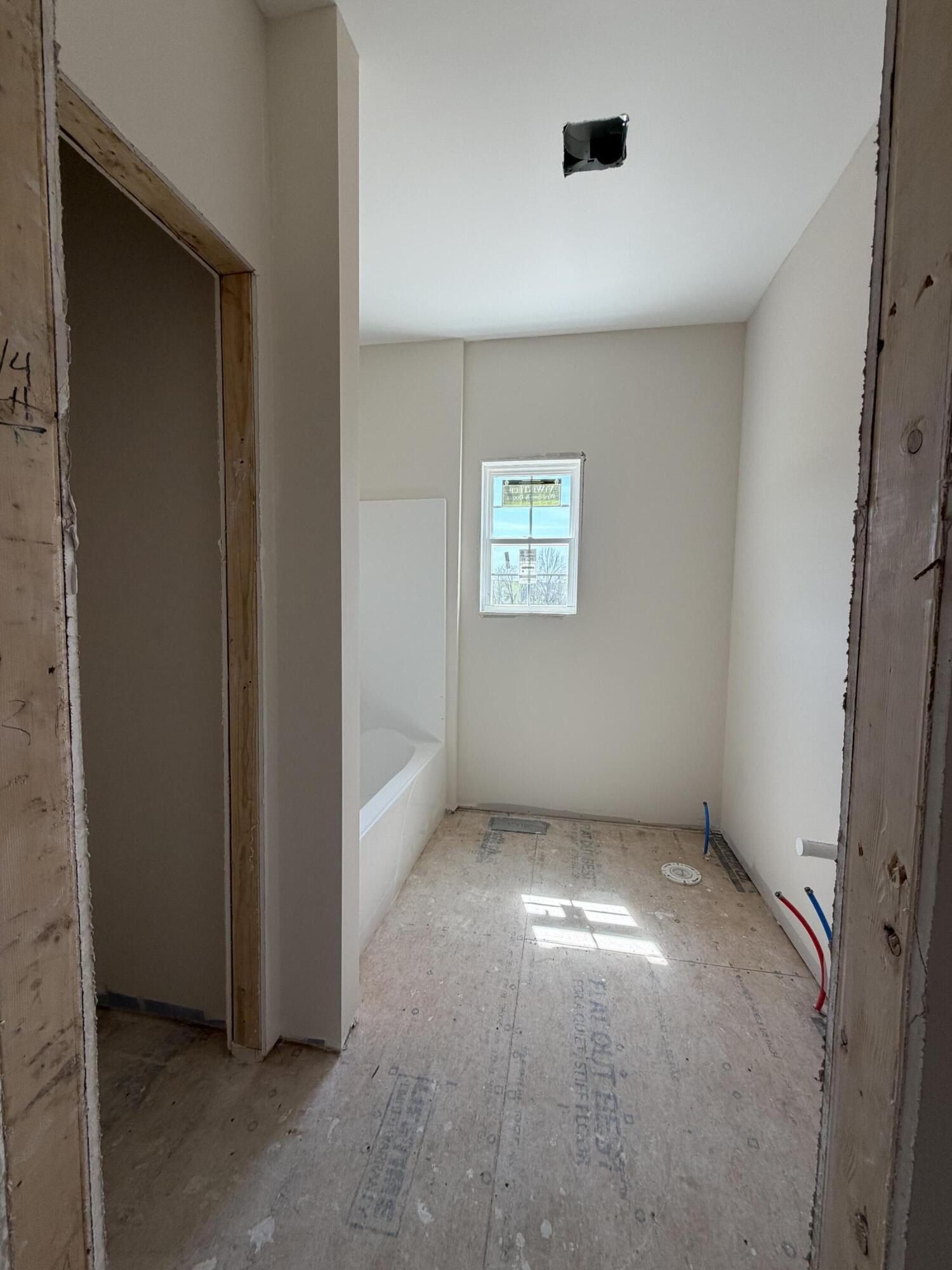 121 Cabela Drive. Richmond, KY 40475