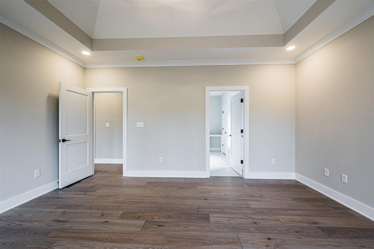 6311 Autumn Breeze Court. Alvaton, KY 42122