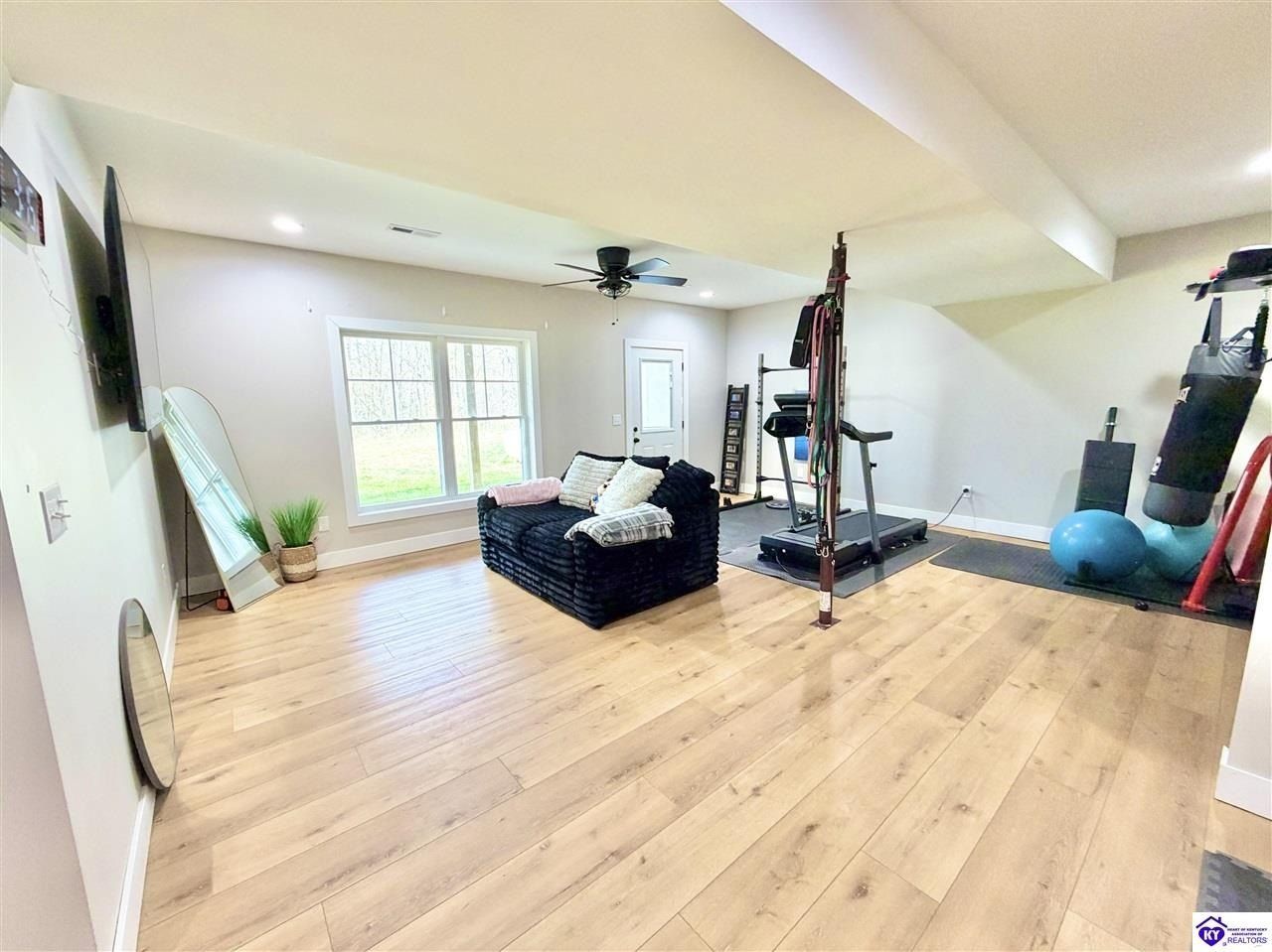 1224 White Rose Road. Campbellsville, KY 42718