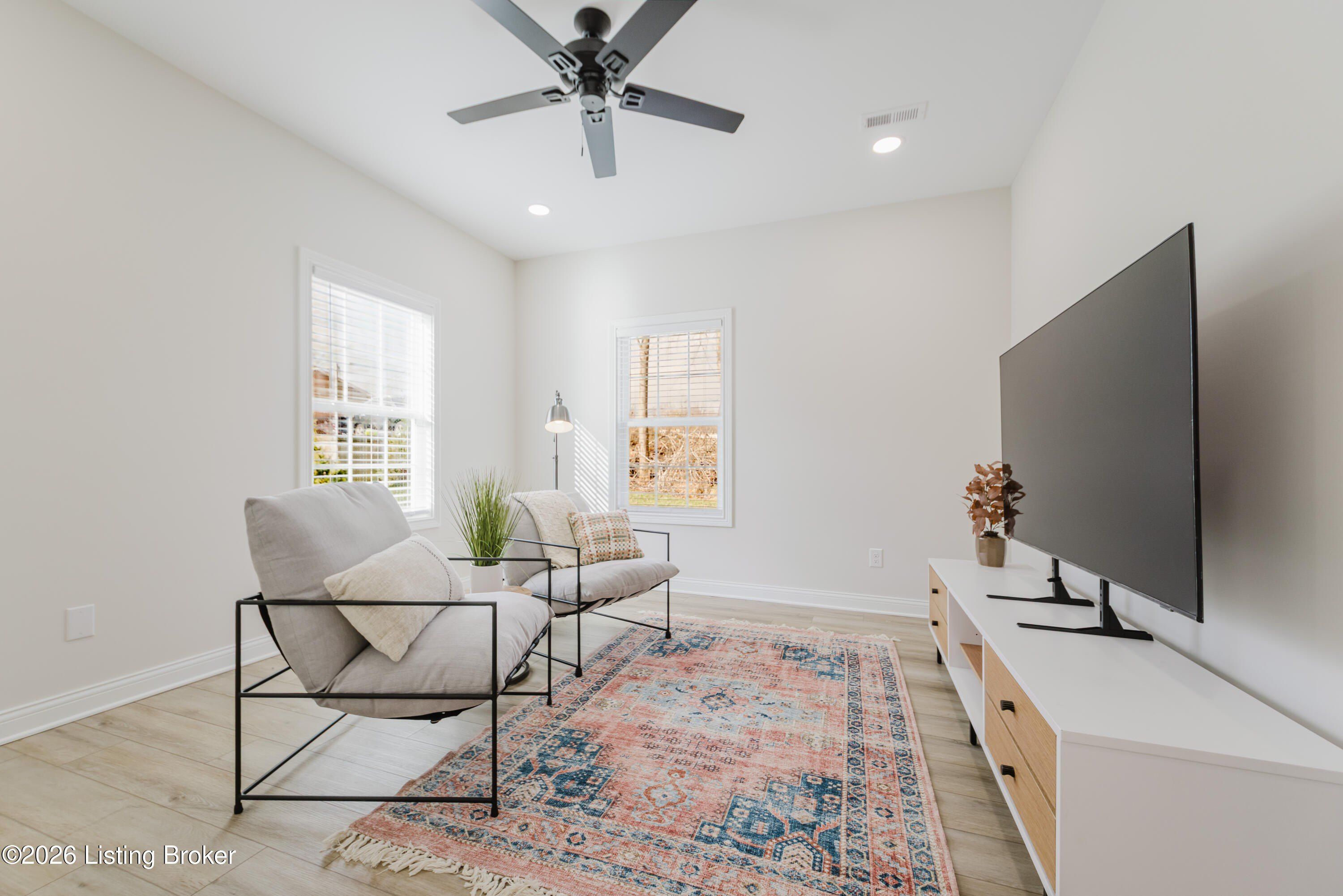 1104 N Main St. Elizabethtown, KY 42701