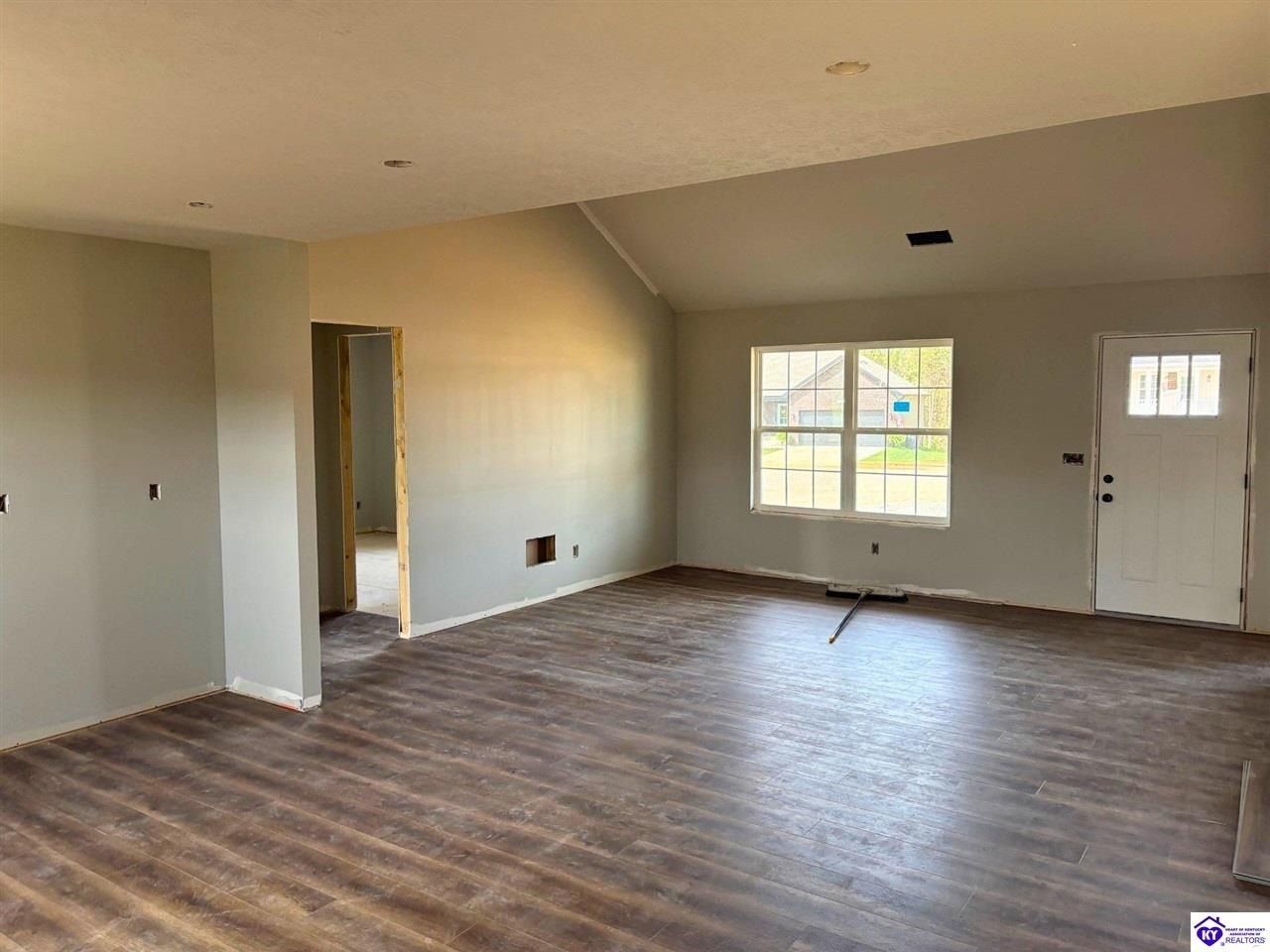 601 Hillcreek Court. Bardstown, KY 40004