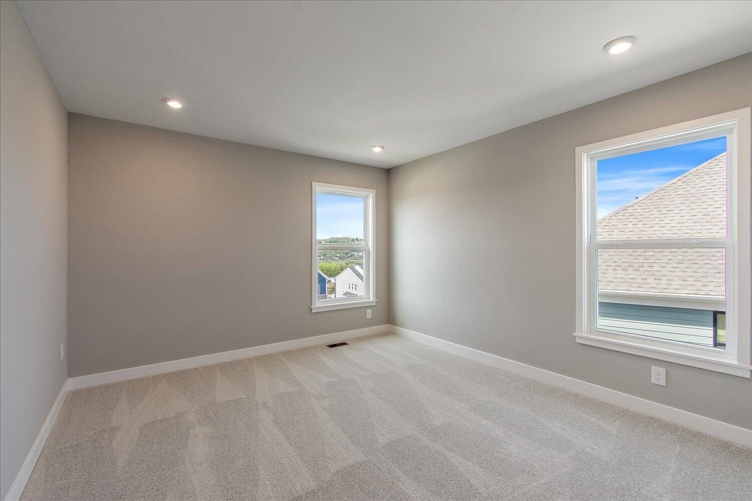 209 Junction Way. Ludlow, KY 41016