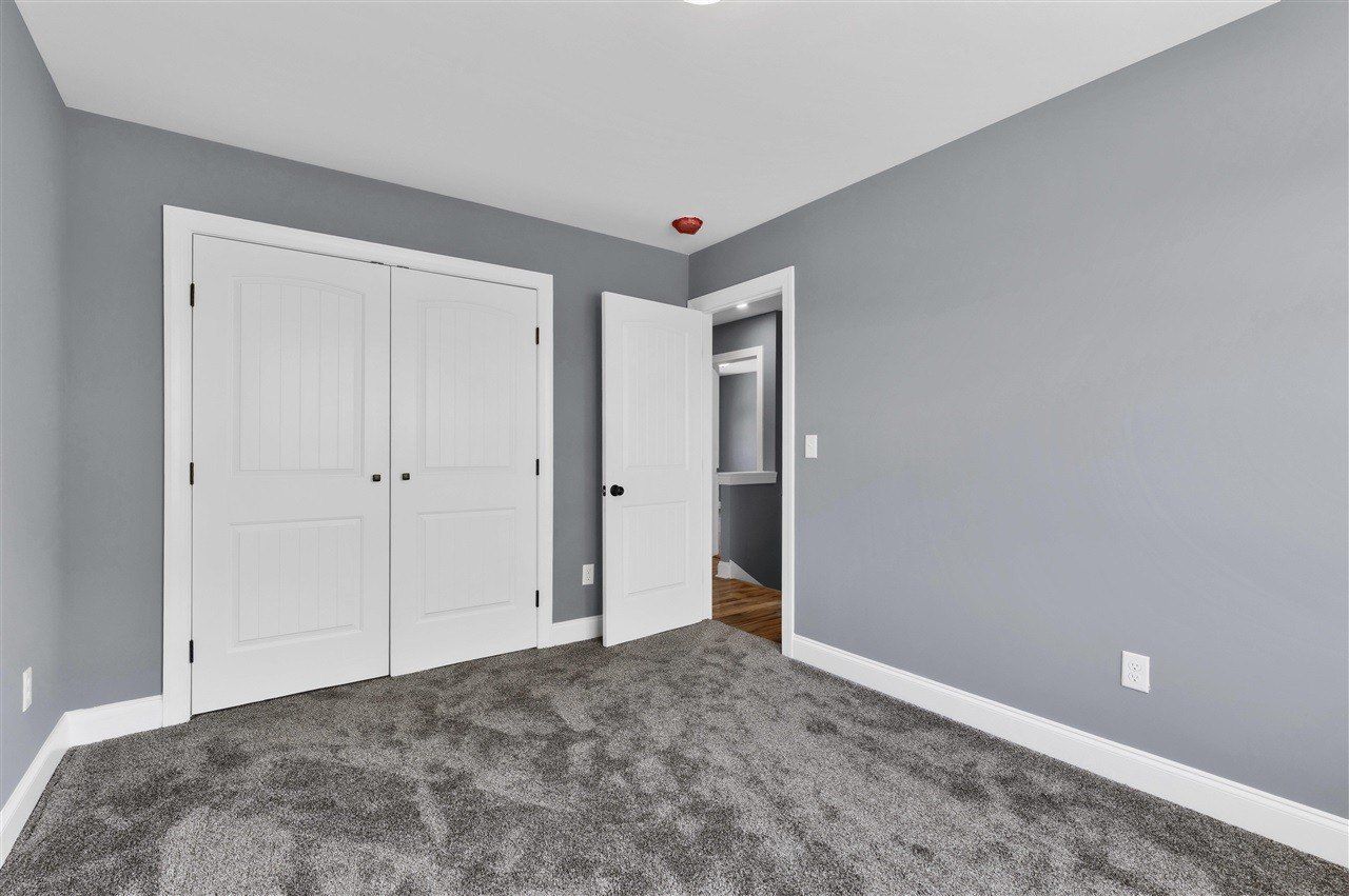 98 Country Club Boulevard. Russellville, KY 42276