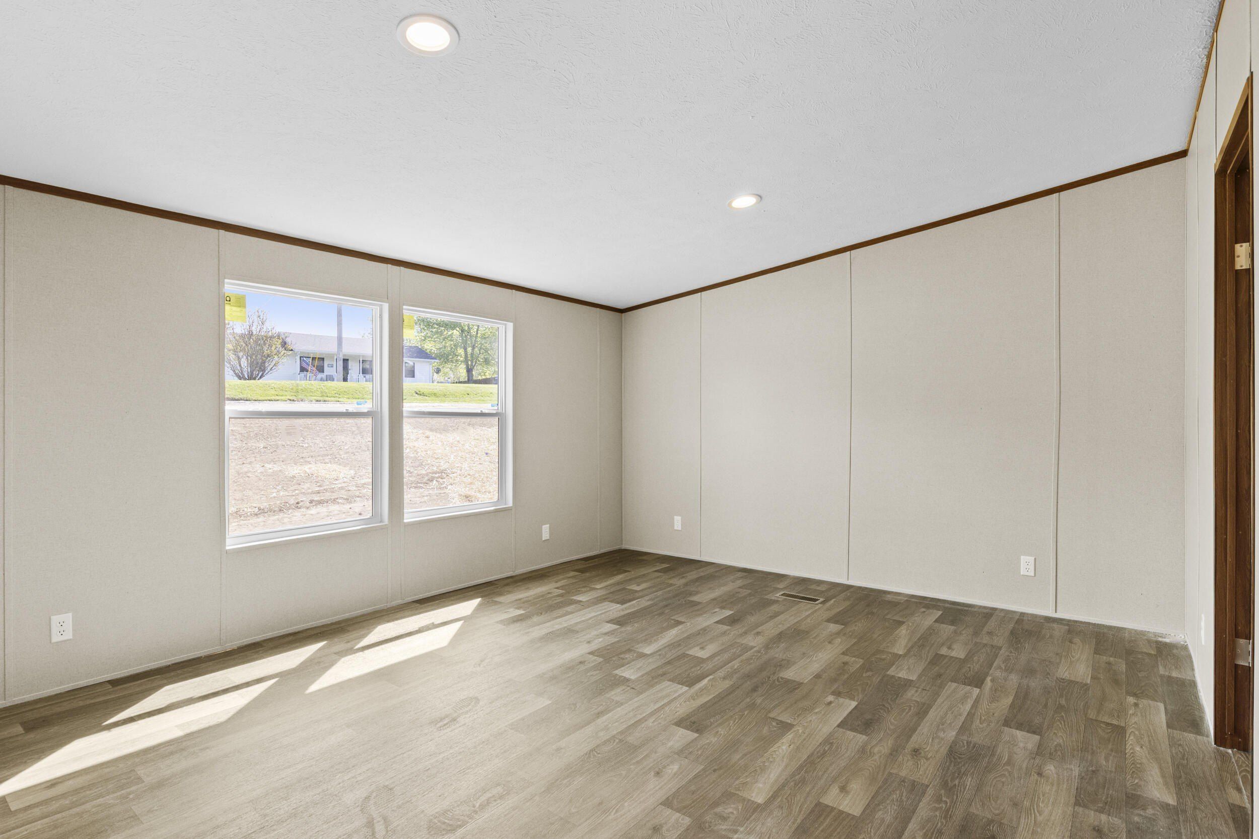 235 Snowden Lane. Waco, KY 40385