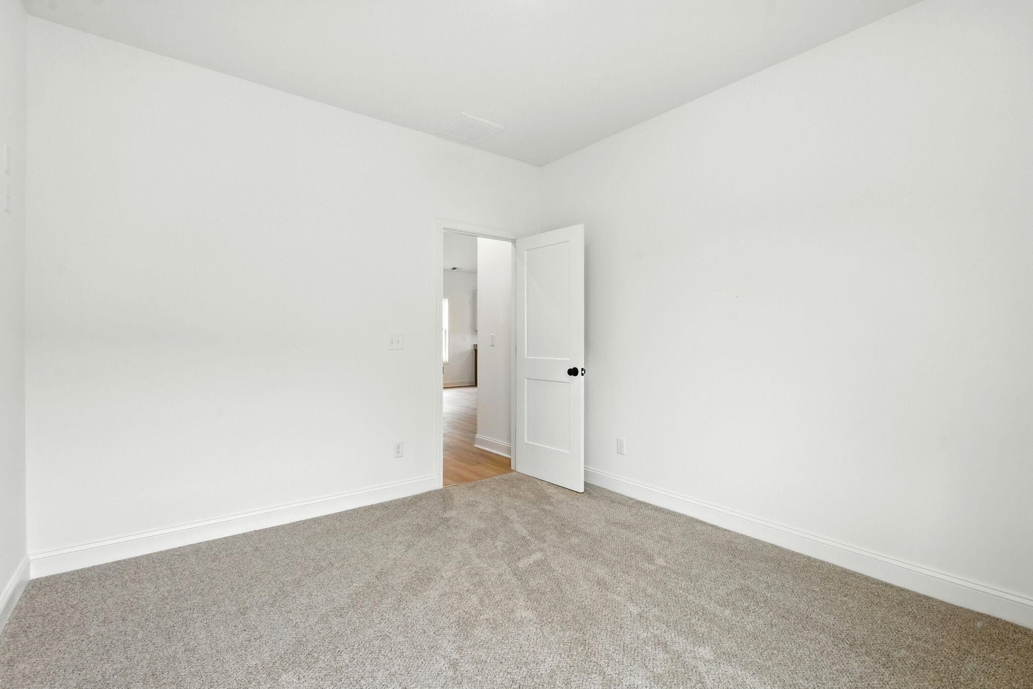 4120 Meadowlark Road. Lexington, KY 40509