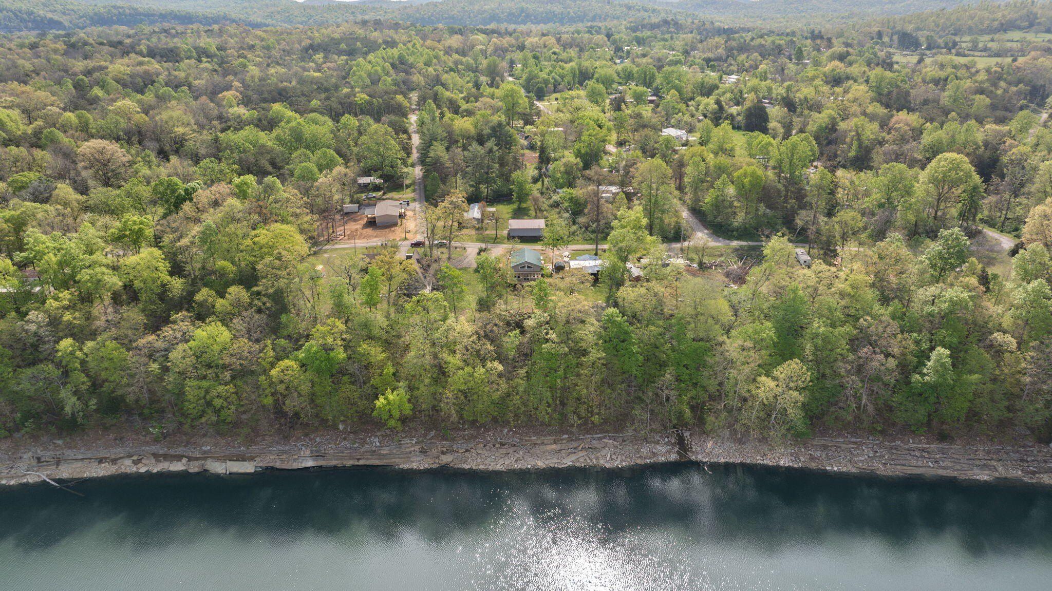 973 Stonegate Dr. Burnside, KY 42519