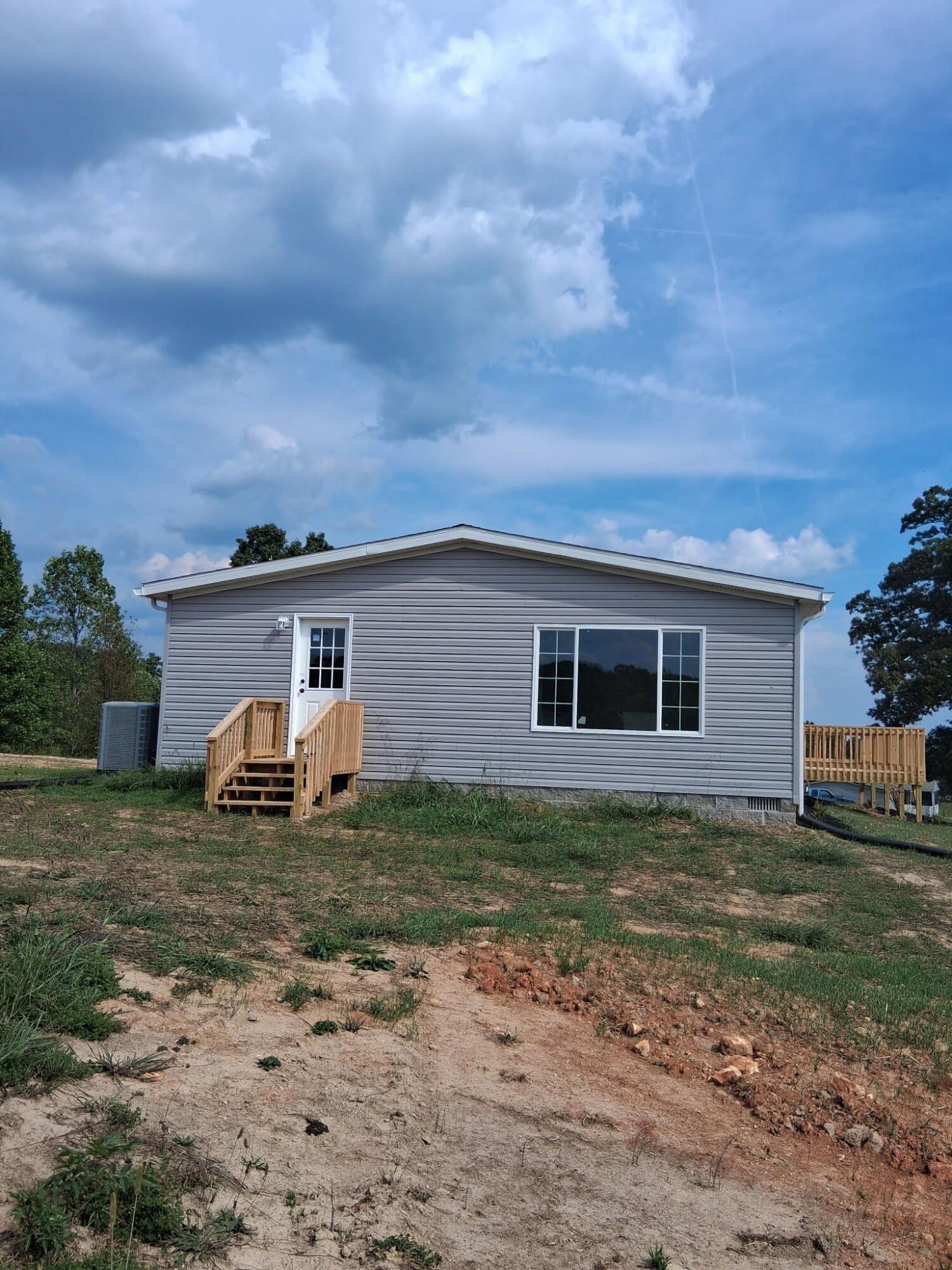 41 Bluebird Lane. Kings Mountain, KY 40442