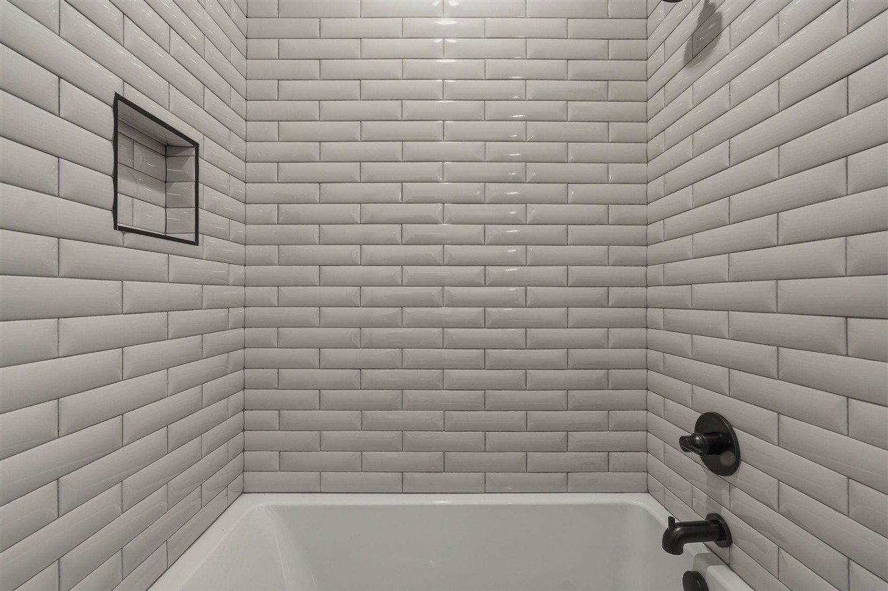 10344 Woodburn Allen Springs Road. Alvaton, KY 42122