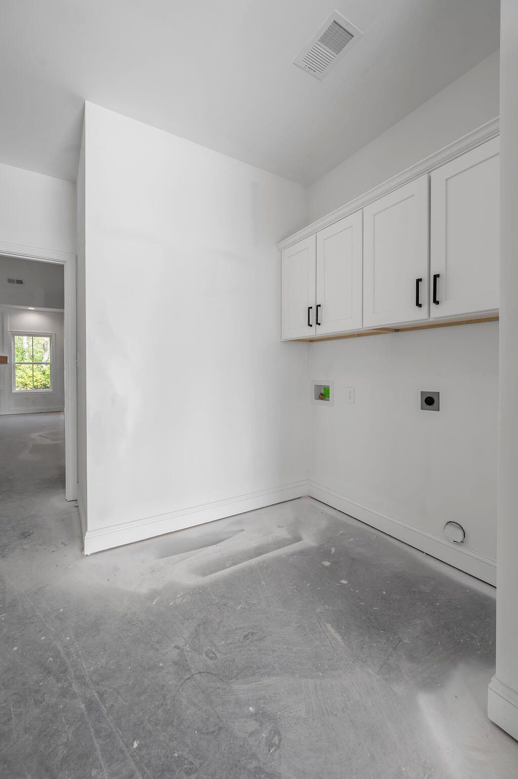 4185 Buttermilk Road. Lexington, KY 40509