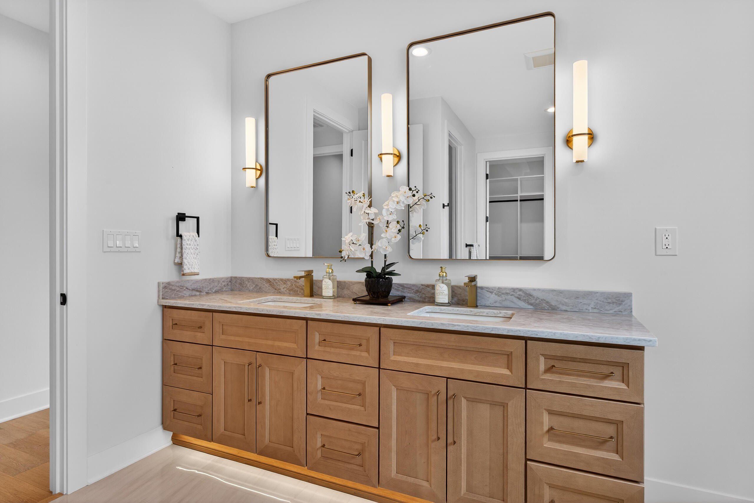 570 Saffron Lane. Versailles, KY 40383