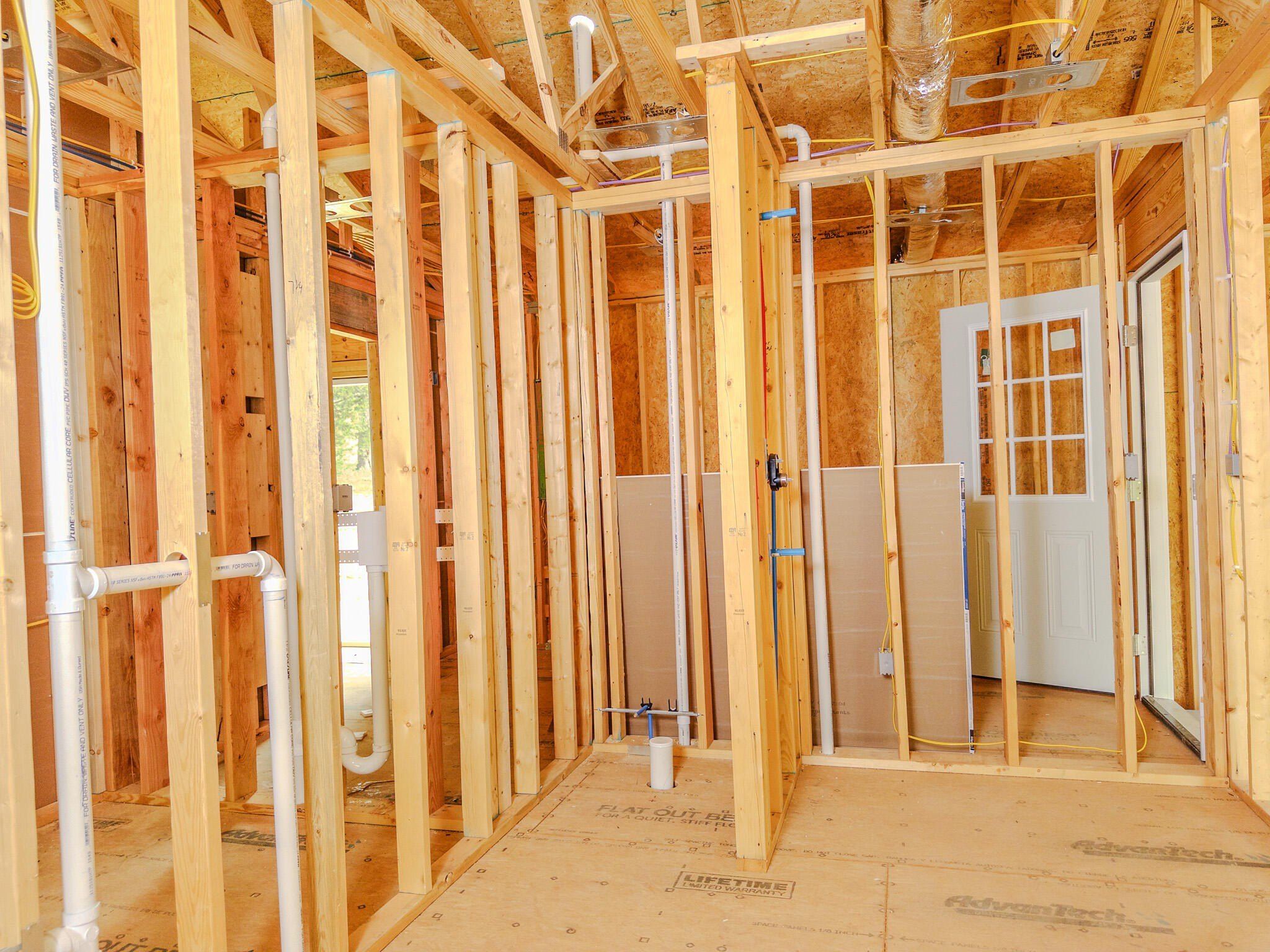 519 Forest Ridge Circle. Bronston, KY 42518