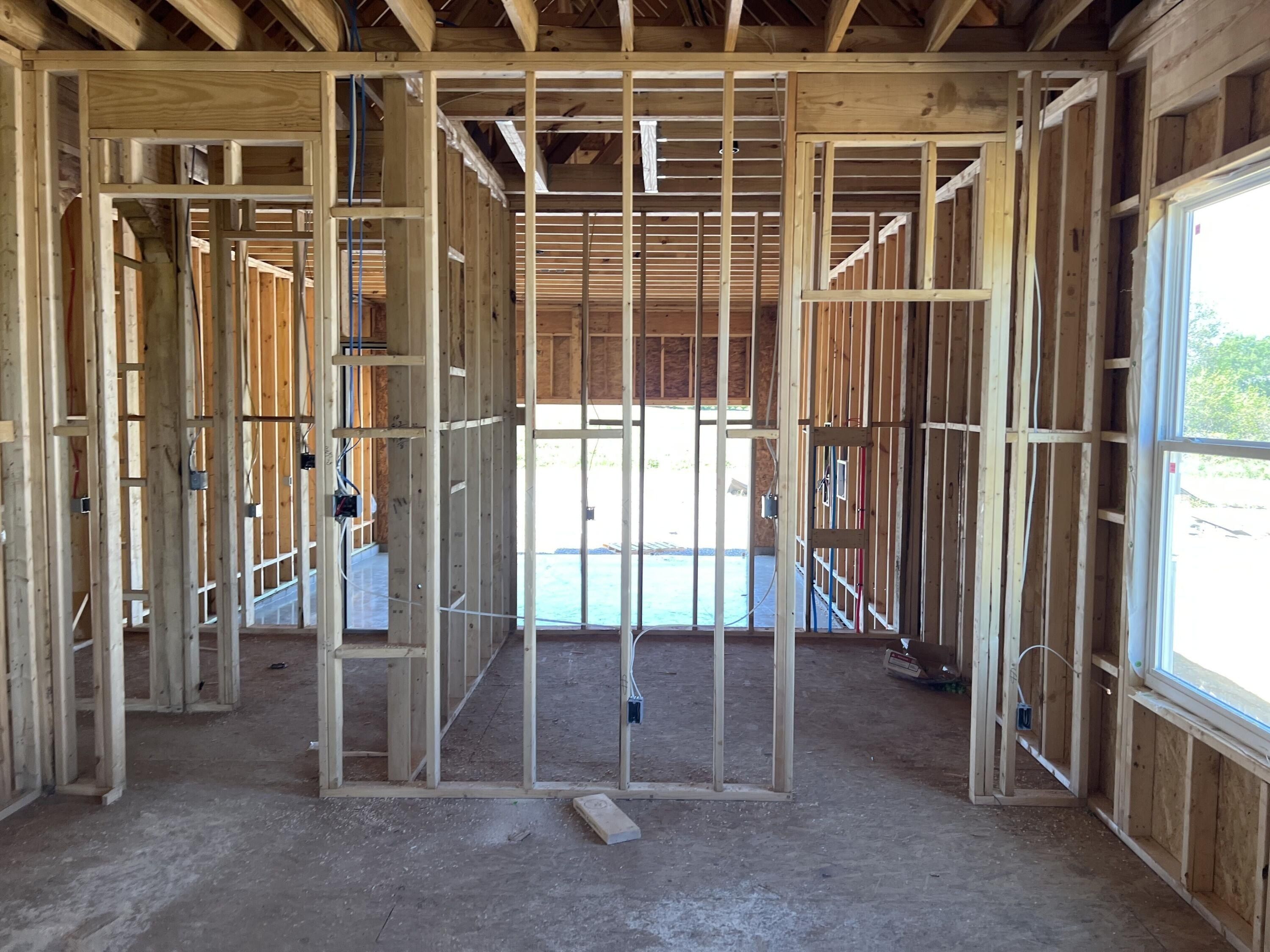 1008 Pinnacle Way. Lawrenceburg, KY 40342