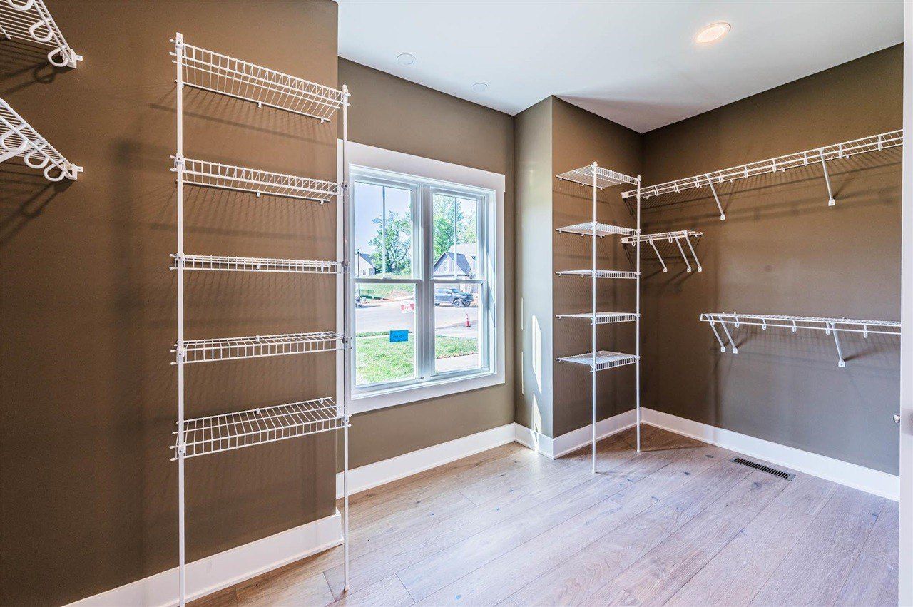 6347 Autumn Breeze Court. Alvaton, KY 42122