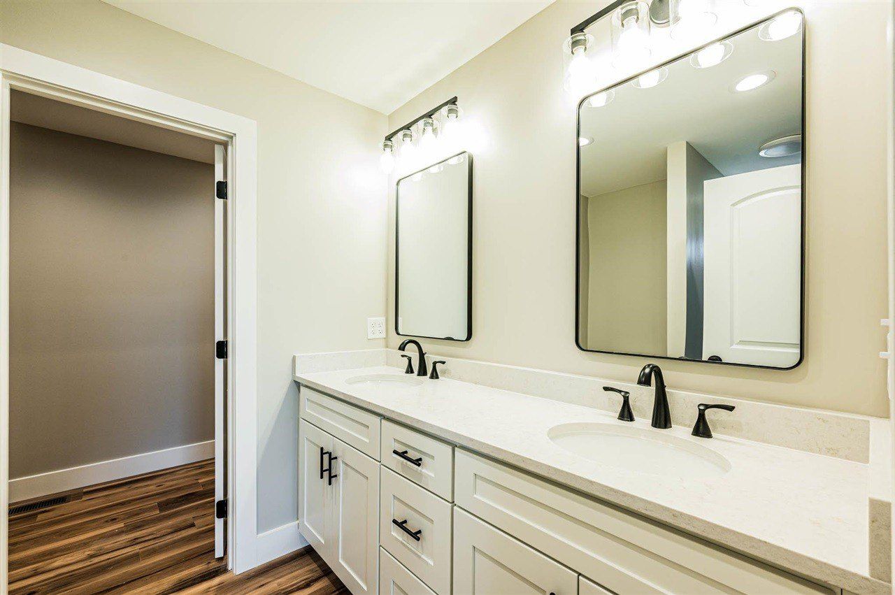 1155 New Grove Road. Smiths Grove, KY 42171