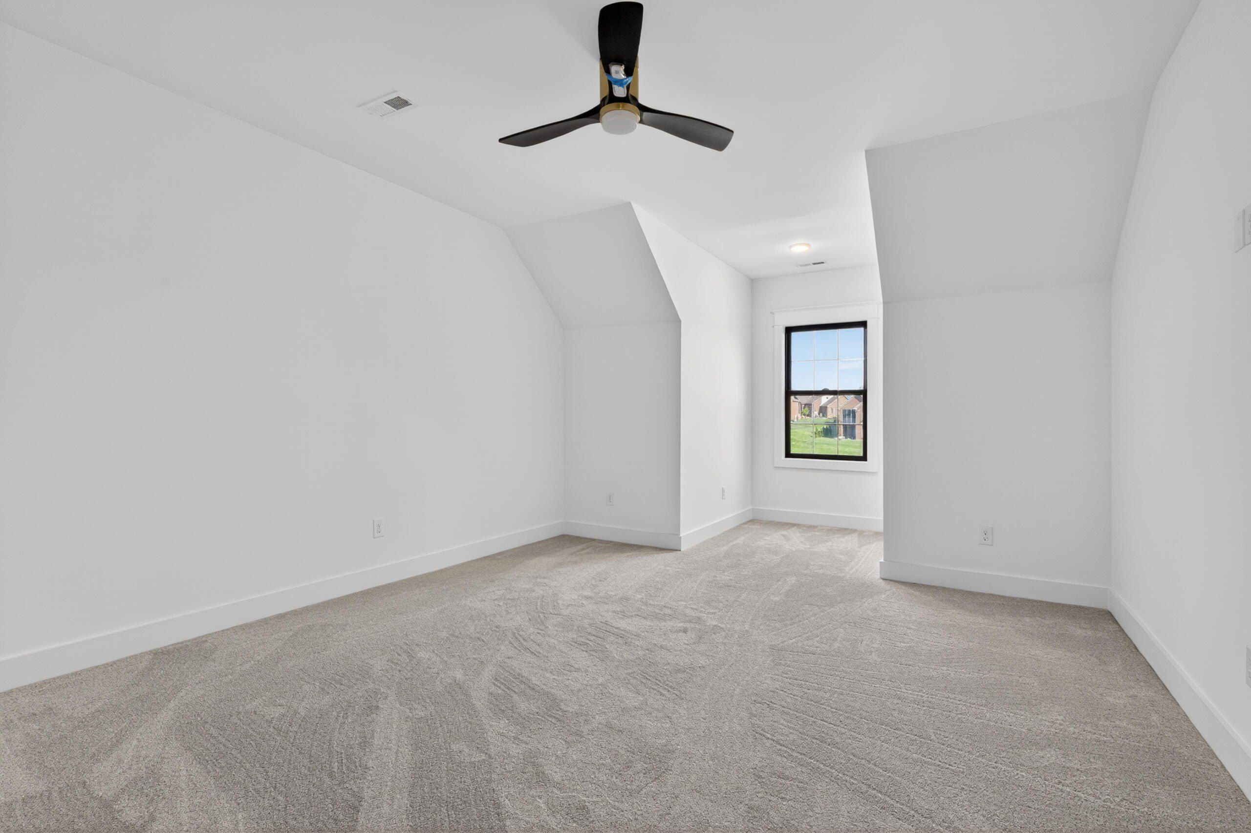 809 Quail Hollow Drive. Richmond, KY 40475