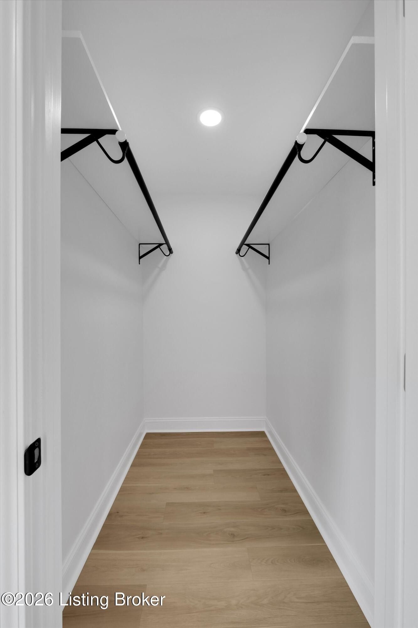 318 S Shawnee Terrace. Louisville, KY 40212